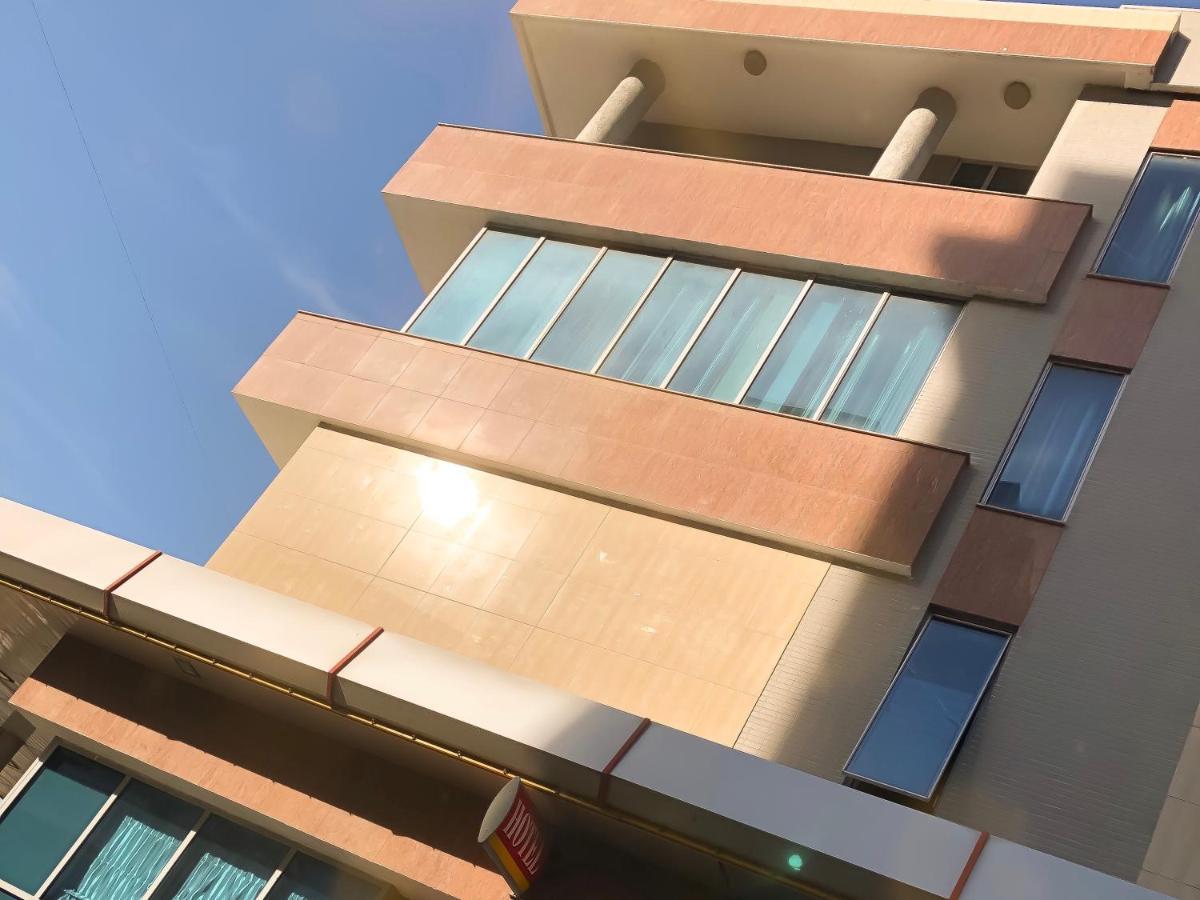 Hotel Arifi شكودر المظهر الخارجي الصورة