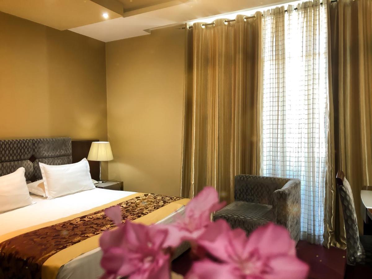 Hotel Arifi شكودر المظهر الخارجي الصورة