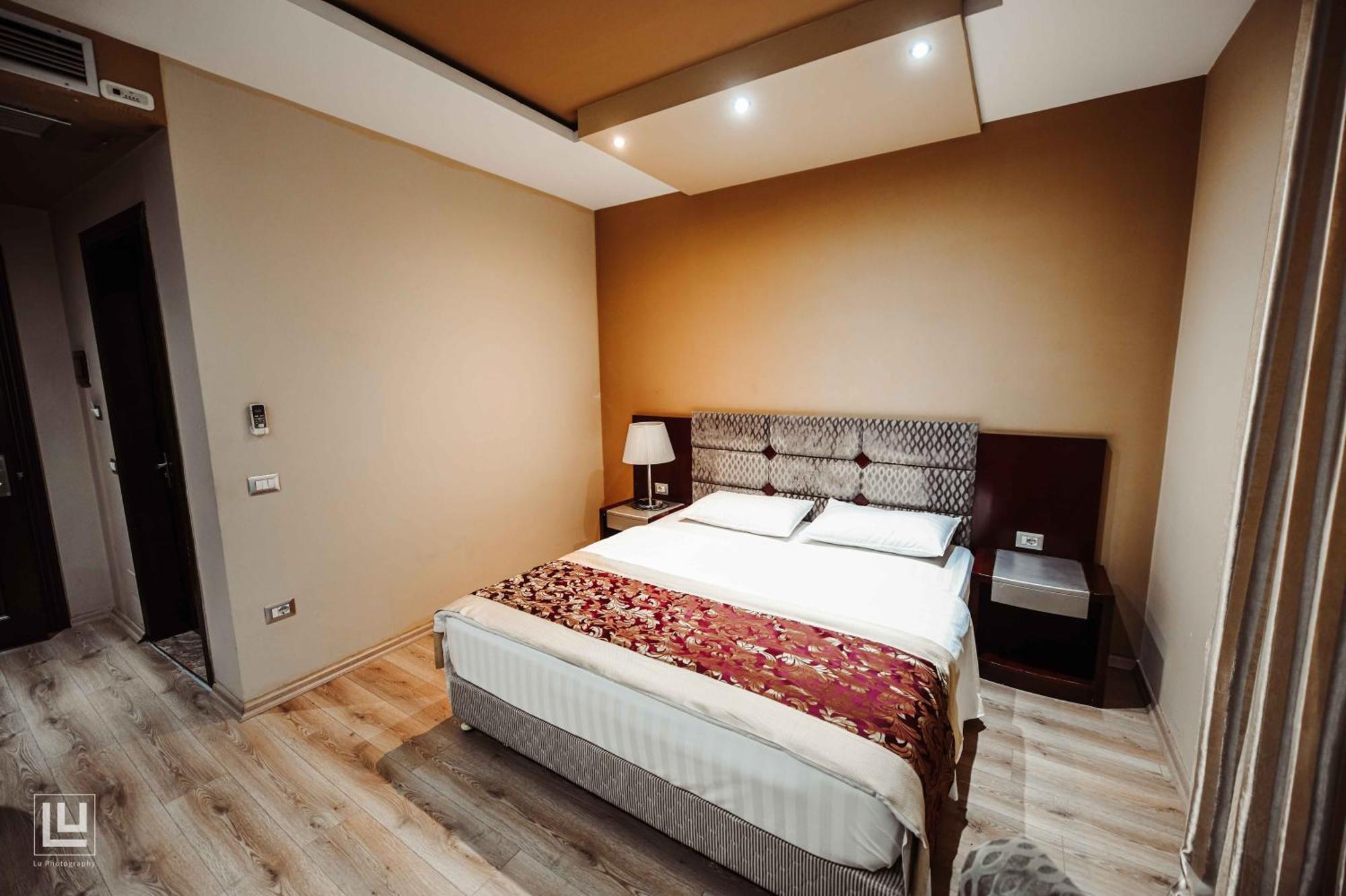 Hotel Arifi شكودر المظهر الخارجي الصورة