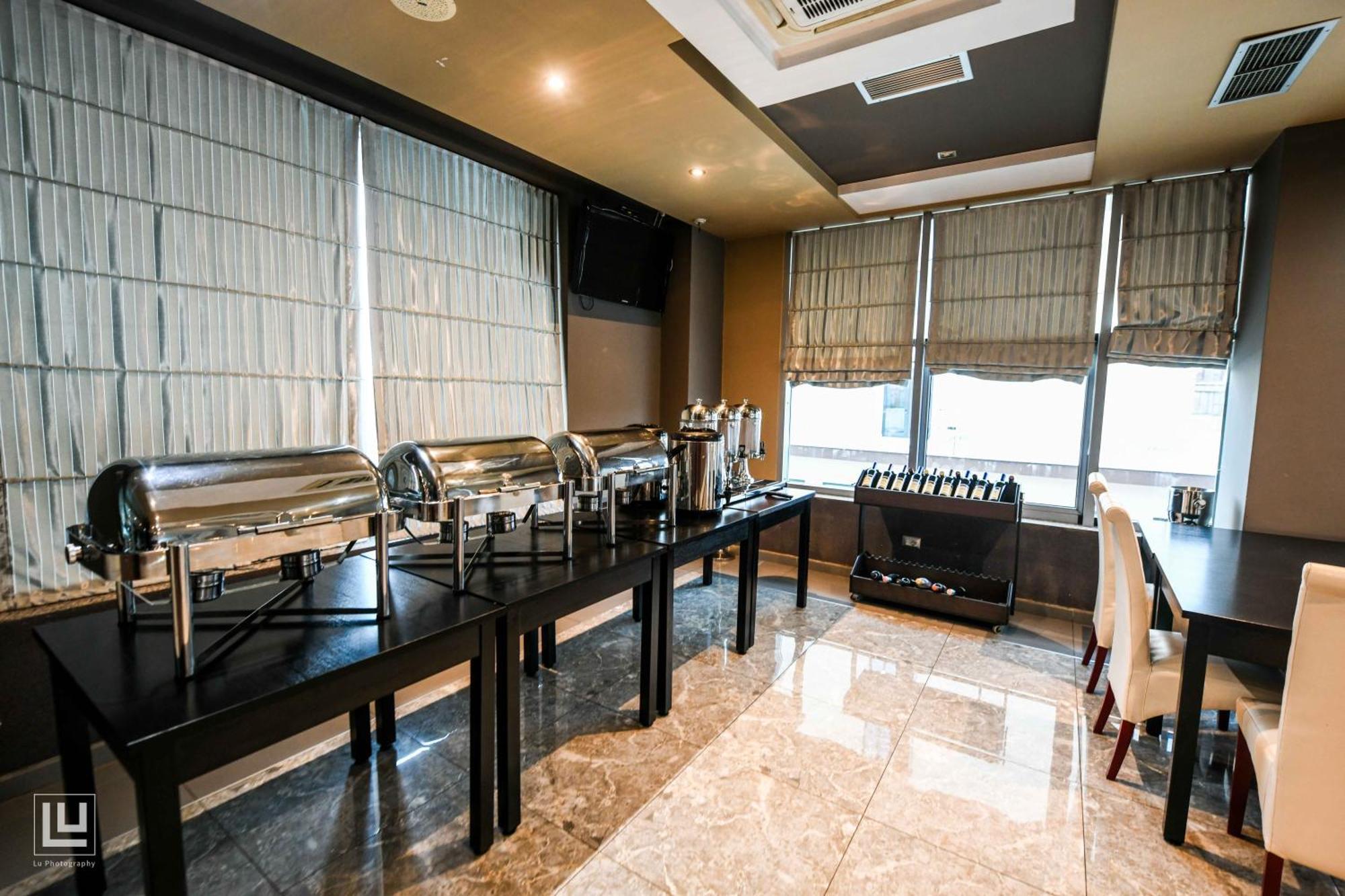 Hotel Arifi شكودر المظهر الخارجي الصورة